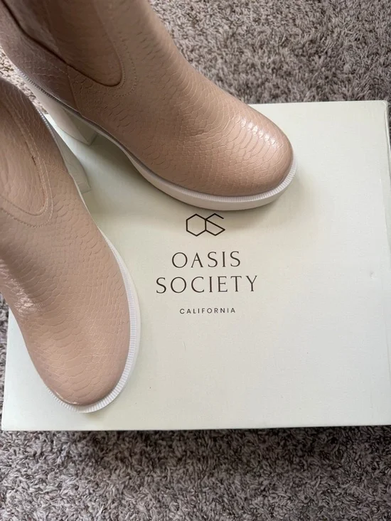 Oasis Society Women’s Beige Platform Knee High Boots - Picture 7 of 8